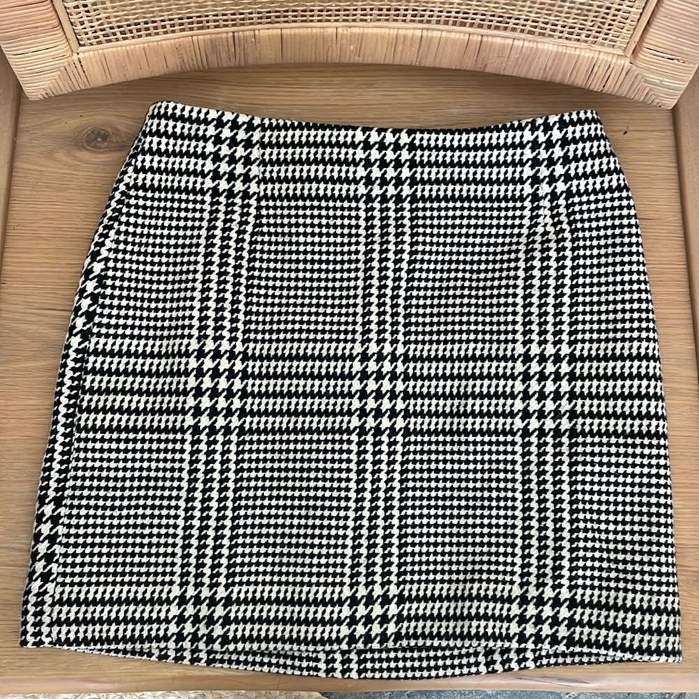 Herringbone skirt NWOT size M/8